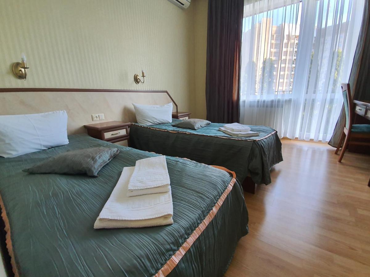 Hermes Resort Hotel With Medical Treatment Truskavets Dış mekan fotoğraf
