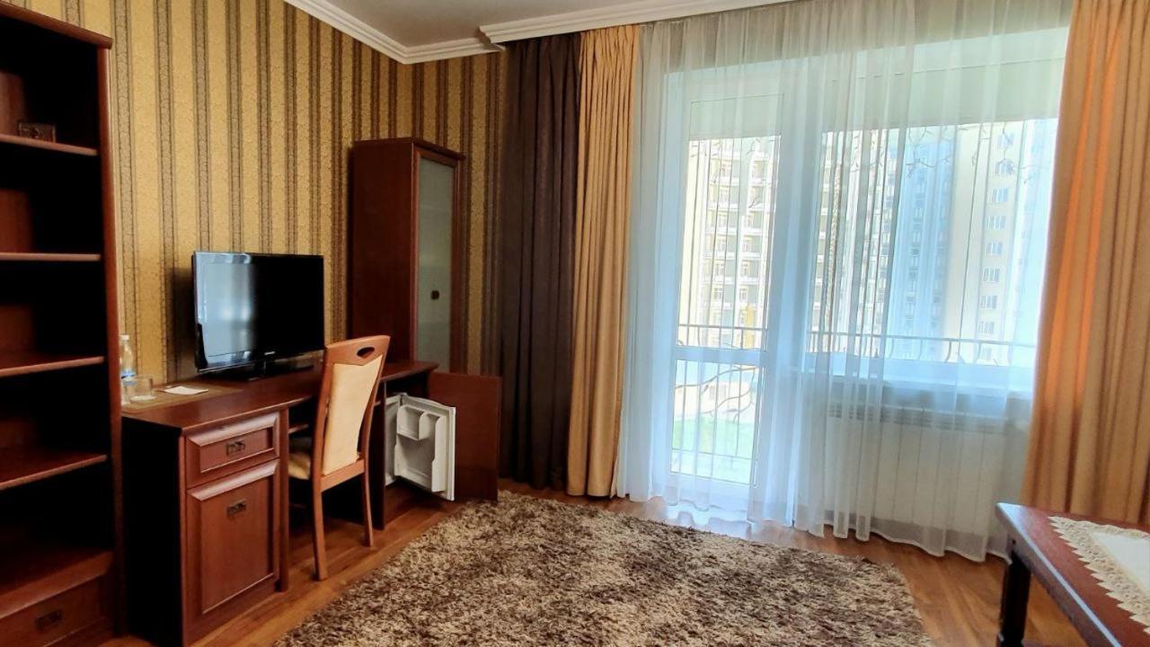 Hermes Resort Hotel With Medical Treatment Truskavets Dış mekan fotoğraf